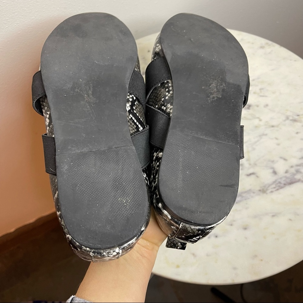 Asos Shoes Size 9 snakeskin flats pointy toes - Picture 5 of 6